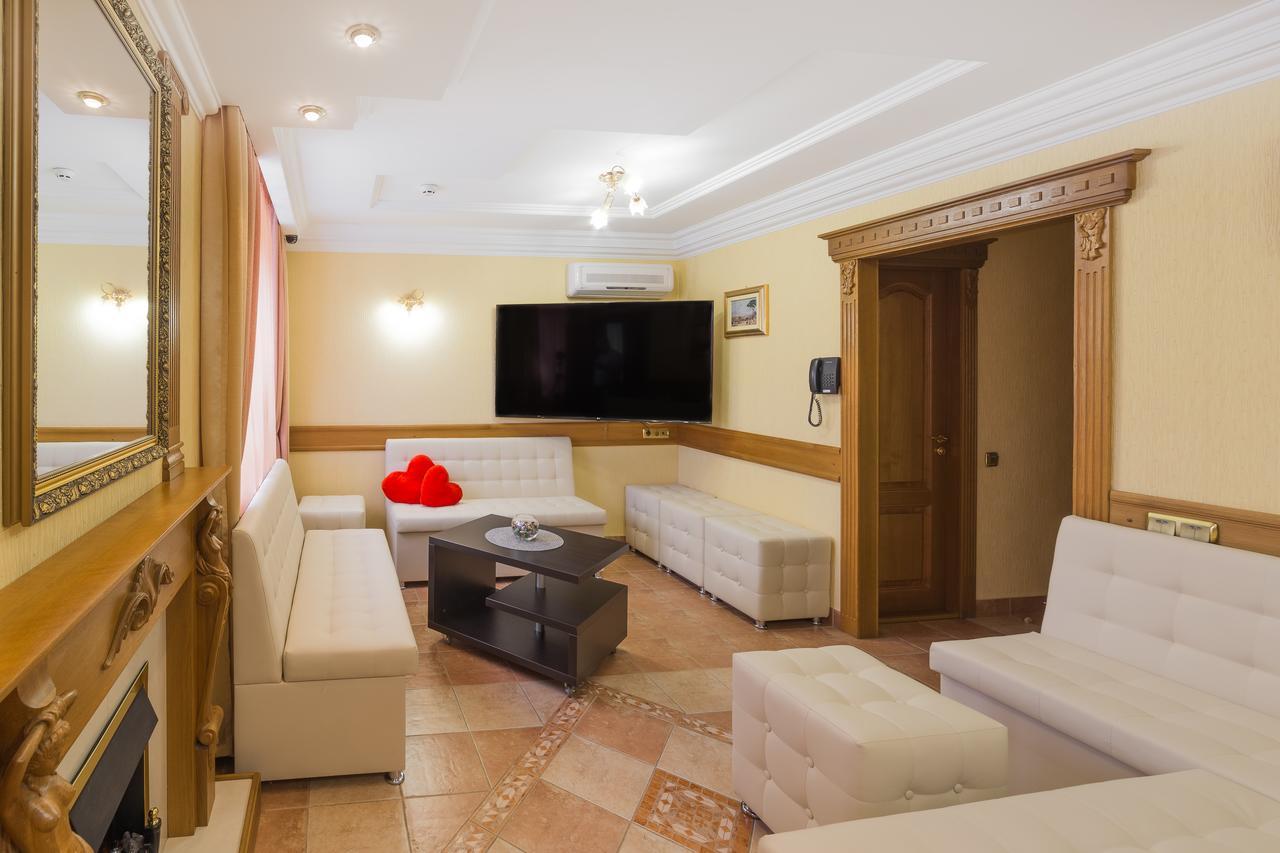 Paradise Hotel Gomel Exterior photo