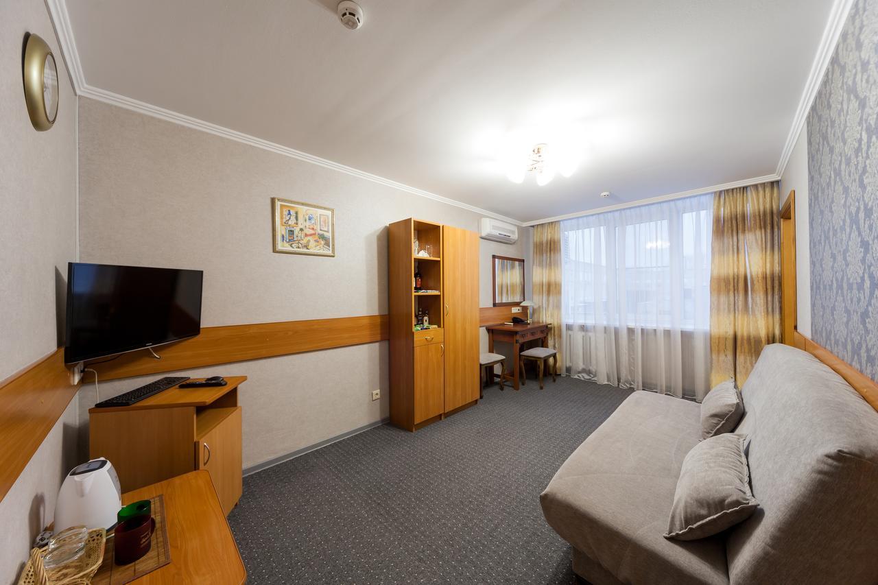 Paradise Hotel Gomel Exterior photo